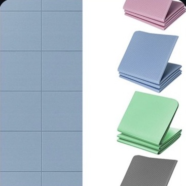 Foldable yoga mat in blue, pink, green and gray